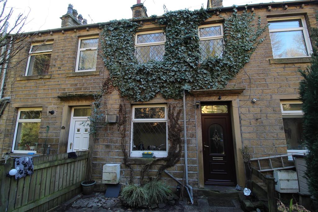 Robin Hood Hill, Berry Brow, Huddersfield, HD4 7QP 1 bed terraced house £50,000