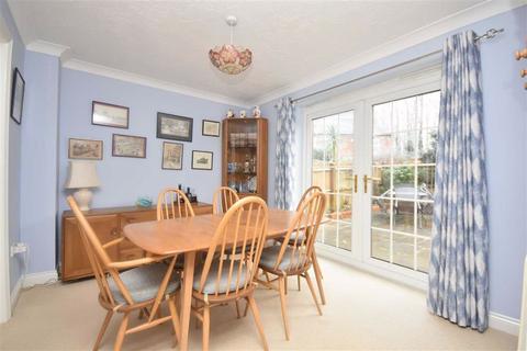 12 Farjeon Close, Ledbury, HR8 2FU