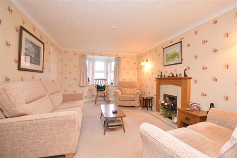 12 Farjeon Close, Ledbury, HR8 2FU