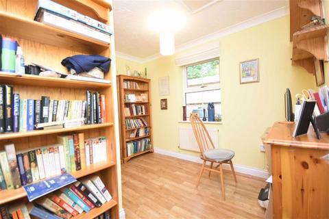 12 Farjeon Close, Ledbury, HR8 2FU
