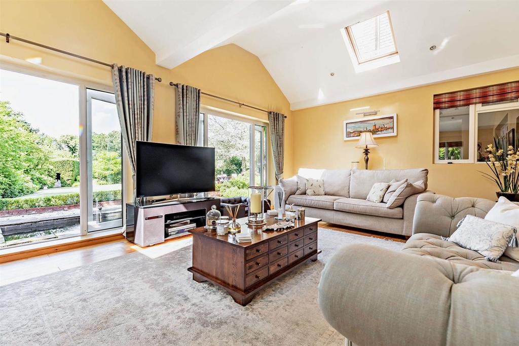 8471880-interior13-800.jpg