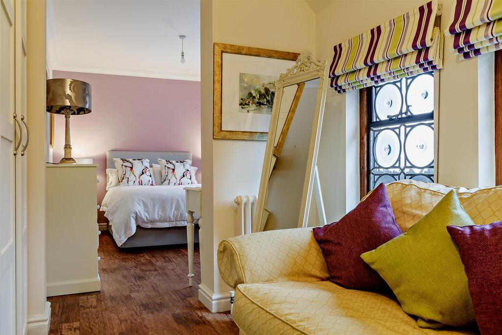 8448354-interior13-800.jpg