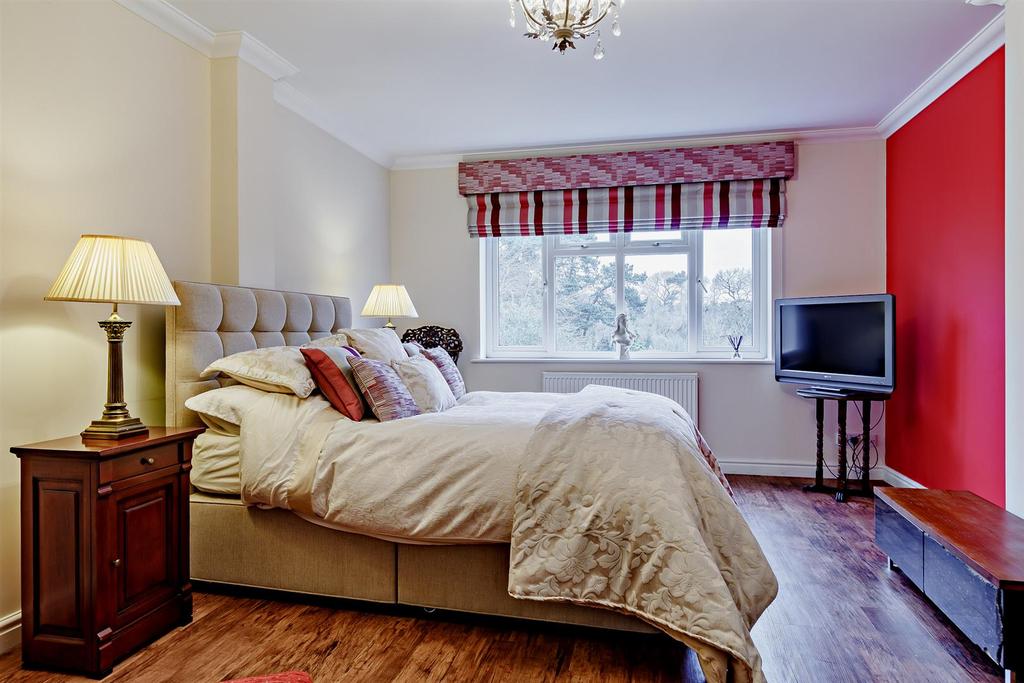 8448354-interior24-800.jpg