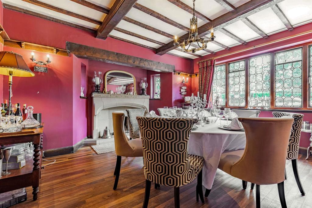 8471880-interior04v2-800.jpg