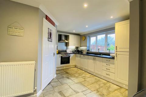 17 Alder Grove, Seaham, SR7 7RT