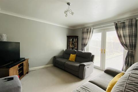 6 Matthews Road, Murton, Seaham, SR7 9DG