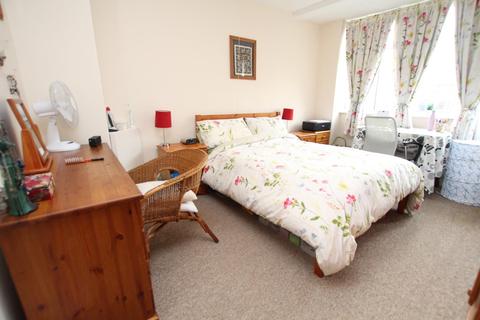 4 Harper Crescent, Idle, Bradford, BD10 9RY