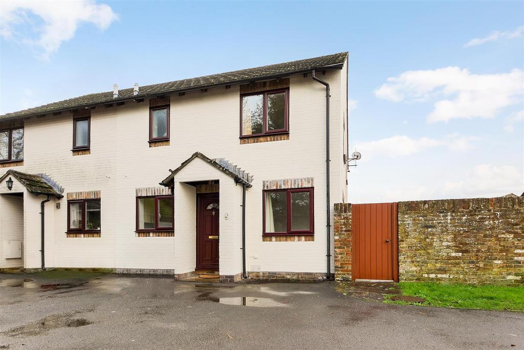 Chichester Drive, Tangmere 1 bed house £750 pcm (£173 pw)