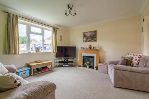 32 Alexandra Road, Evesham, WR11 2QQ