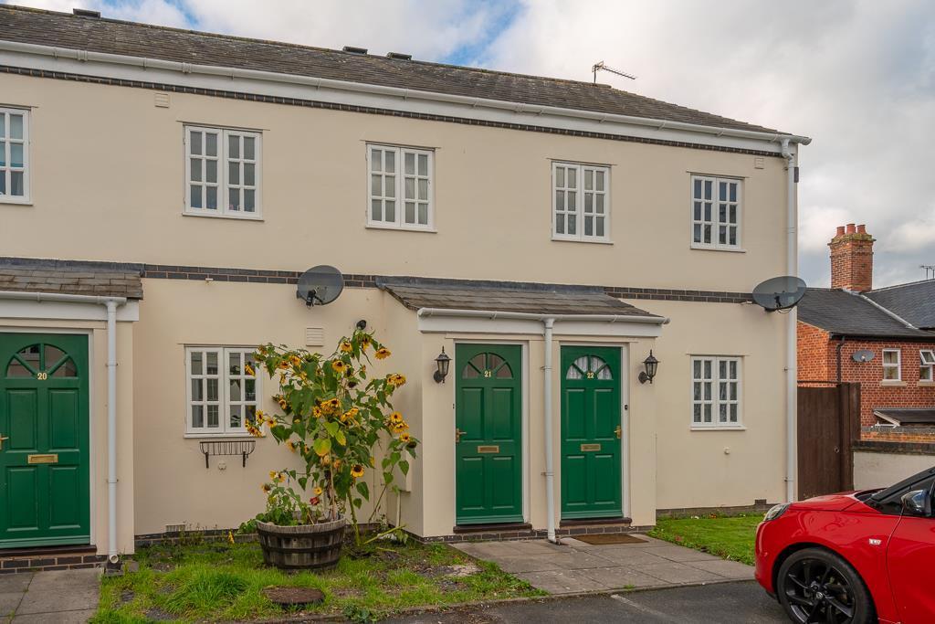 Lansdowne Mews, Evesham 2 bed terraced house £155,000