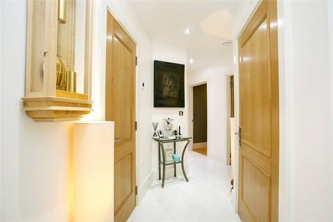 2 bedroom apartment for sale, Earls House, Strand Drive, Kew, Surrey, TW9