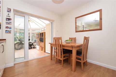 21 Ashcombe Road, Dorking, RH4 1NB
