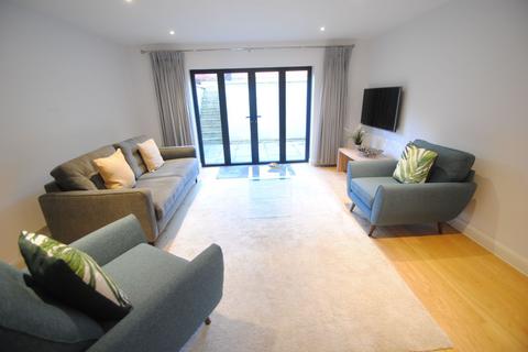 3 bedroom end of terrace house to rent - Victoria Place, Upper Bristol Road, Bath BA1