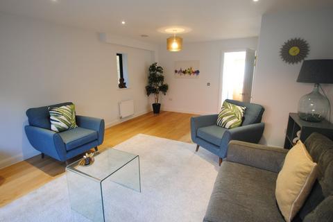 3 bedroom end of terrace house to rent - Victoria Place, Upper Bristol Road, Bath BA1