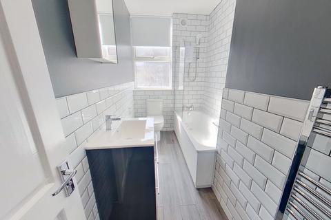 4 bedroom house to rent, Beechwood Road, Burley