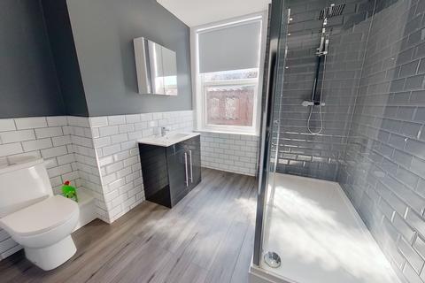 4 bedroom house to rent, Beechwood Road, Burley