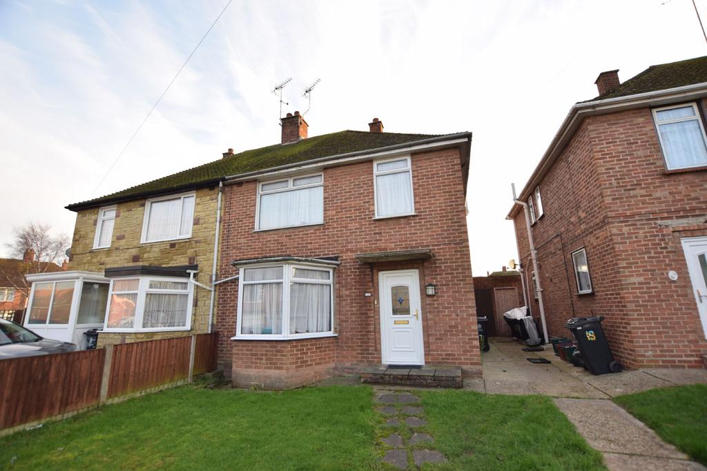 Windmill Park, Clacton-on-Sea 3 bed semi-detached house - £205,000