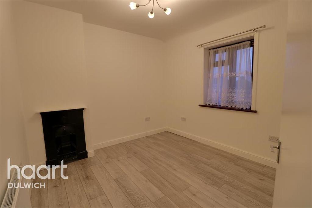 Southend Lane, London, SE6 4 bed terraced house £2,000 pcm (£462 pw)