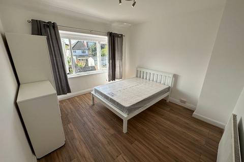 undefined, Room @ Court Way - Acton W3