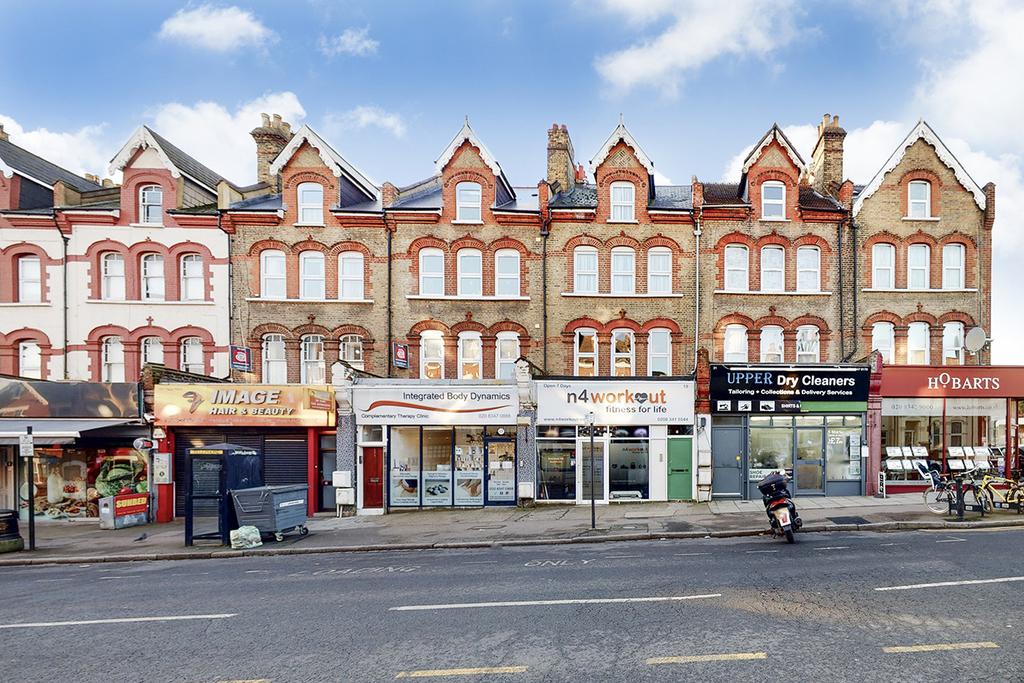 Ferme Park Road, London, N4 3 Bed Flat - £1,452 Pcm (£335 Pw)