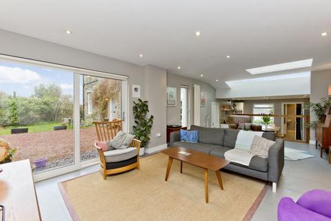 12a Park Road, Edinburgh, EH6 4LD