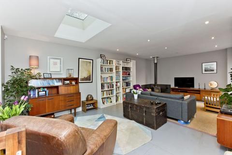 12a Park Road, Edinburgh, EH6 4LD