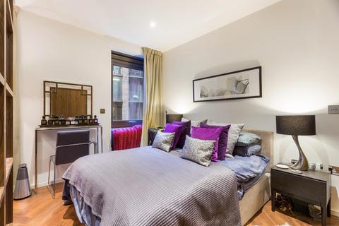 Studio to rent, Capital Building, Embassy Gardens, London, SW11