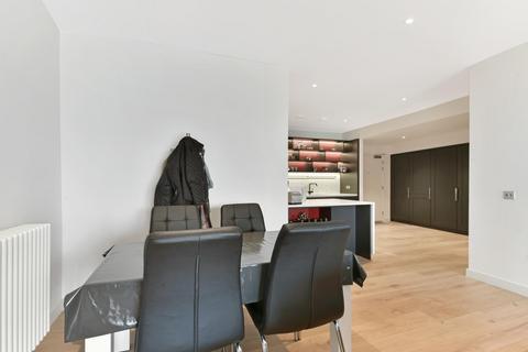 2 bedroom apartment to rent, Hercules House, London City Island, London, E14