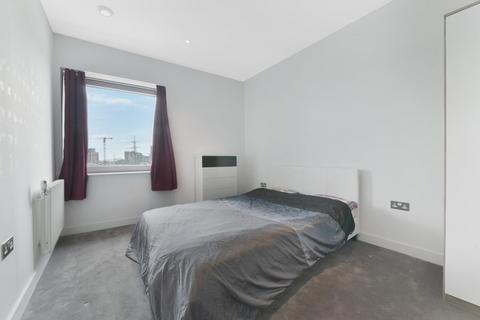 2 bedroom apartment to rent, Hercules House, London City Island, London, E14
