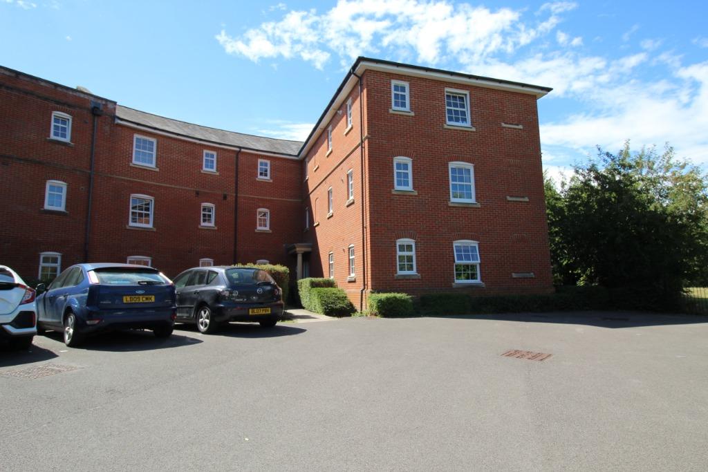 Compton Way, SherfieldOnLoddon, RG27 1 bed flat to rent £1,090 pcm (£252 pw)