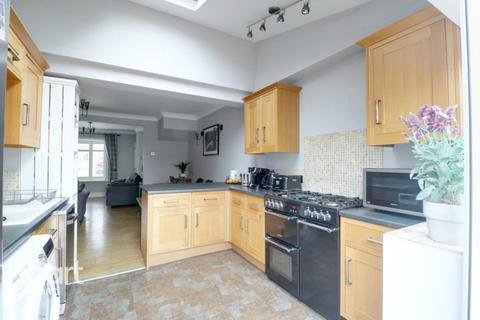 3 Aveley Road, Romford, RM1 4AB