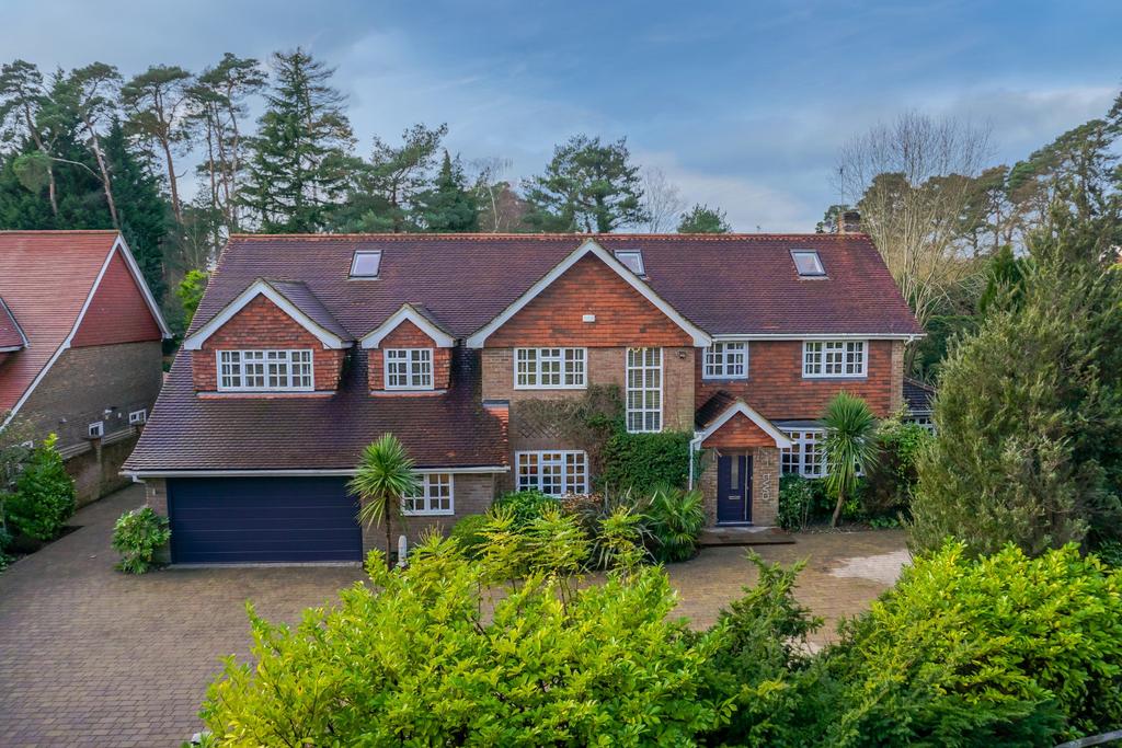 Chanctonbury Drive, Sunningdale 6 bed detached house £2,000,000