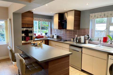 48 Booth Rise, Northampton, NN3 6HR