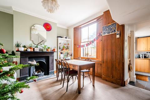 14 Horton Road, London, E8 1DP