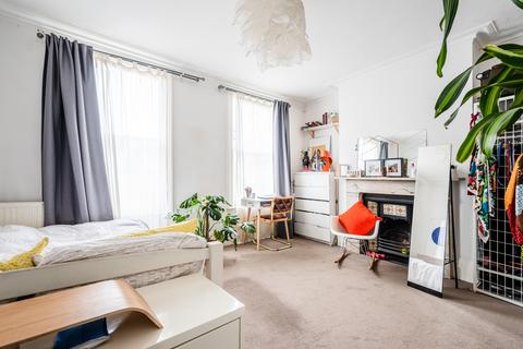 14 Horton Road, London, E8 1DP