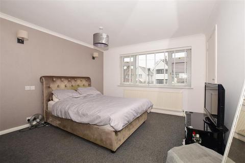 66 Riddlesdown Road, Purley, CR8 1DB