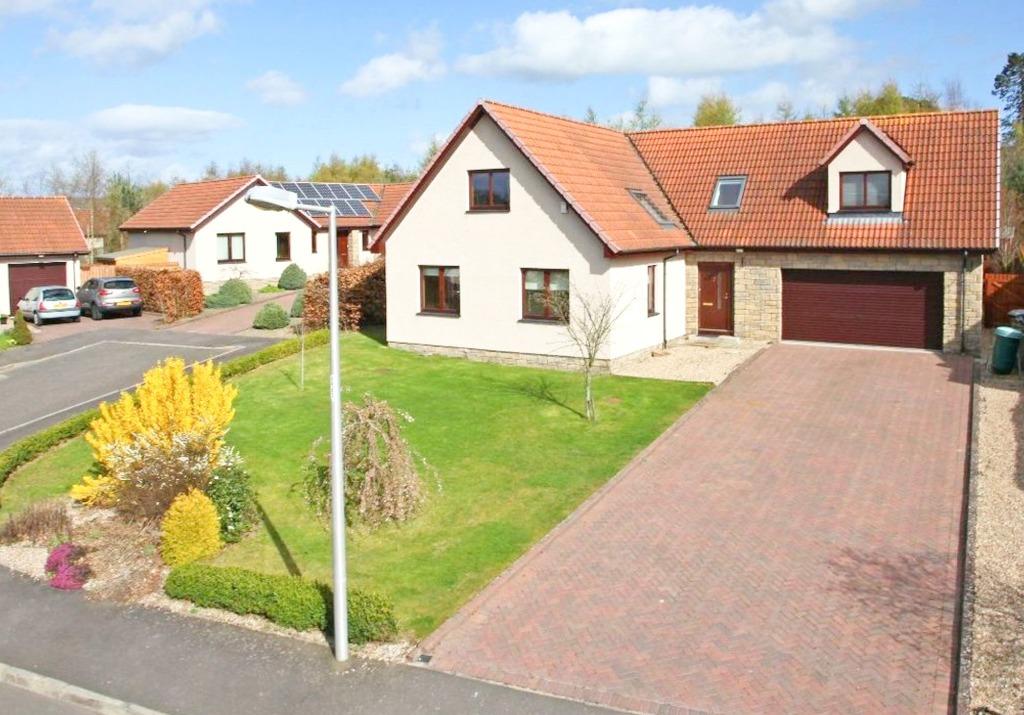 David Douglas Avenue, Scone, Perth... 5 bed detached house £390,000