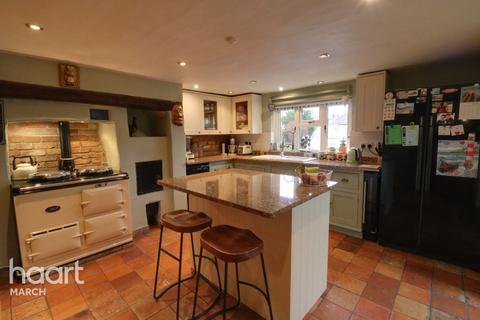 Rose Cottage, 62 West End, March, PE15 8DL