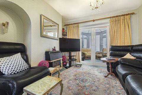 22 Aragon Road, Kingston Upon Thames, KT2 5QE