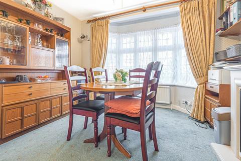 22 Aragon Road, Kingston Upon Thames, KT2 5QE