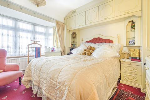 22 Aragon Road, Kingston Upon Thames, KT2 5QE