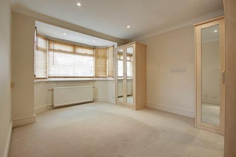 53 Amberley Road, Enfield, EN1 2QZ