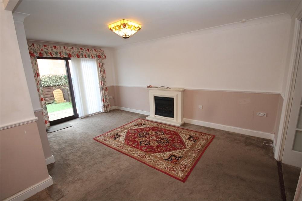 Spinnaker Close, CLACTONONSEA 2 bed retirement property £140,000