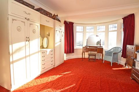 145 Hookstone Road, Harrogate, HG2 8QJ