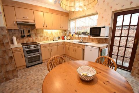 32 Dovedale Avenue, Shirley, Solihull, B90 2AP