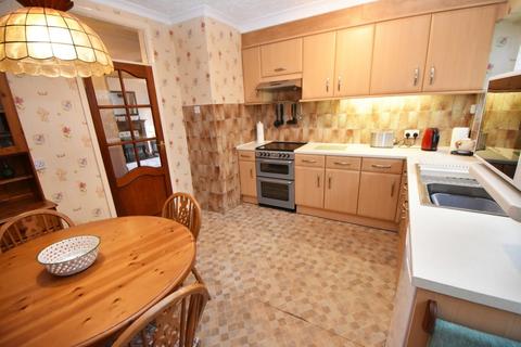 32 Dovedale Avenue, Shirley, Solihull, B90 2AP