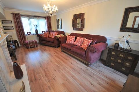 27 Peel Castle Road, Thorne, Doncaster, DN8 5LZ