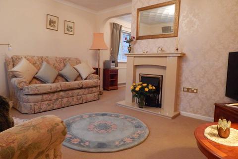 32 Newbery Close, Colyton, EX24 6TJ