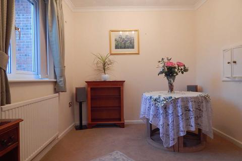 32 Newbery Close, Colyton, EX24 6TJ