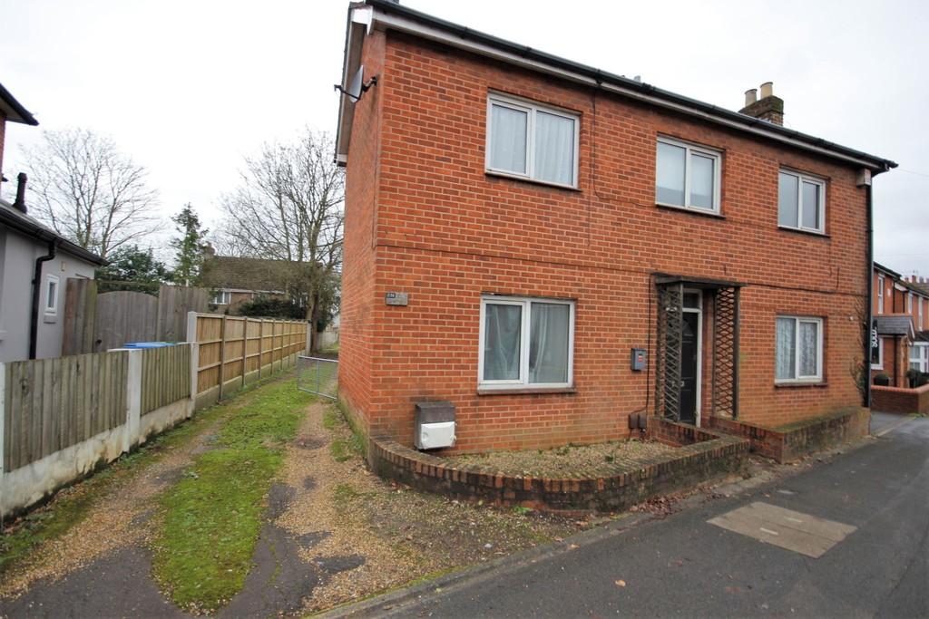 Bridge Road, Swanwick 2 bed detached house £400,000
